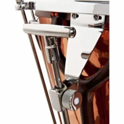 Adams 32