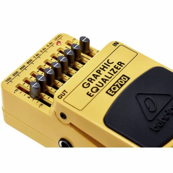 Behringer EQ700