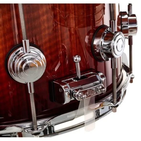 DW Exotic Rich Red over Etimoe MM