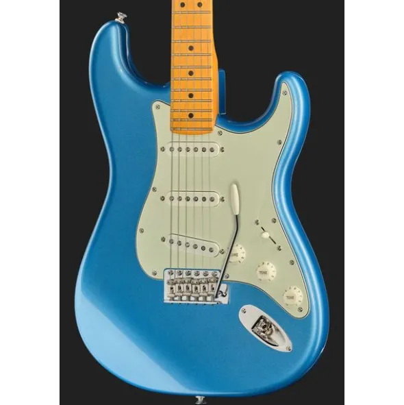 Fender Am Pro Clsc Strat MN FLPB