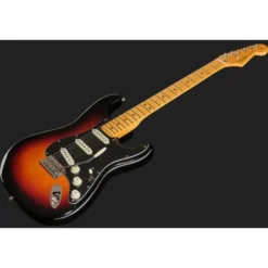 Fender Am Pro Clsc Strat MN 3TS