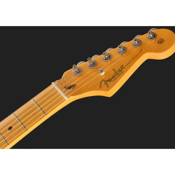 Fender Am Pro Clsc Strat MN 3TS