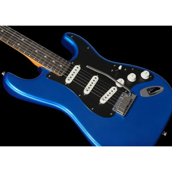 Fender Am Ultra II Strat EB NBL