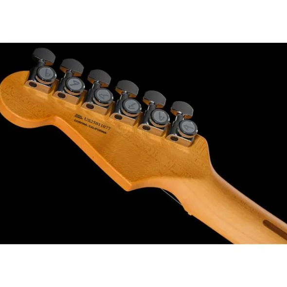 Fender Am Ultra II Strat MN AVL