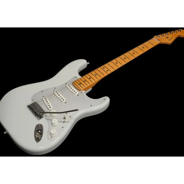 Fender Am Ultra II Strat MN AVL