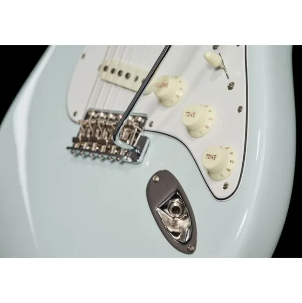 Fender AV II 65 Strat RW SNB