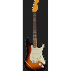 Fender AV II 61 STRAT RW WT3TB