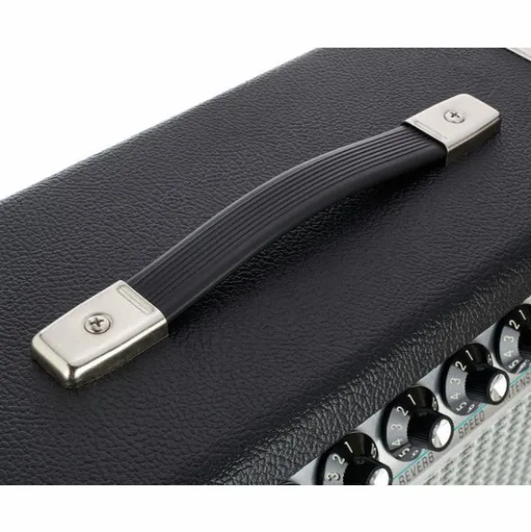 Fender 68 Custom Vibro Champ