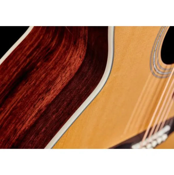 Guild BT-258E Deluxe Baritone