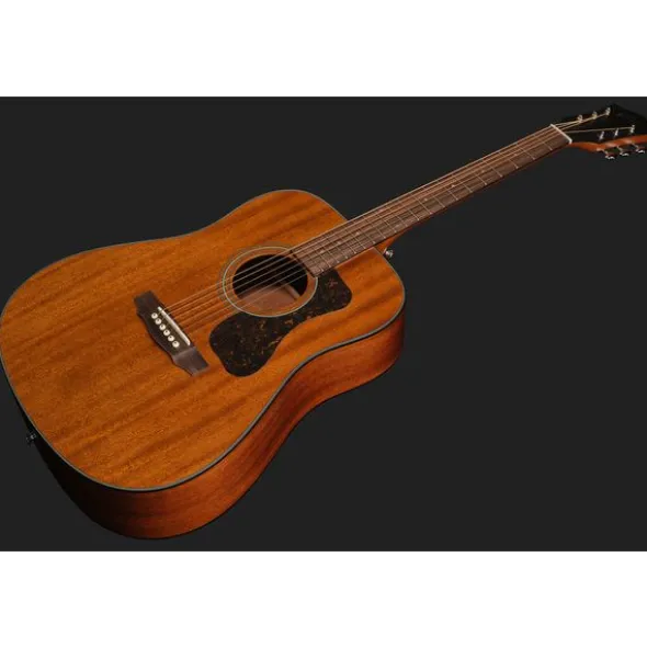 Guild D-320 Nat