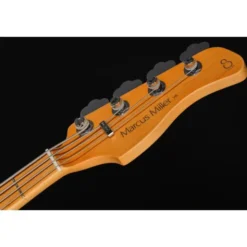 Marcus Miller V6-4 Sandblasted OTB