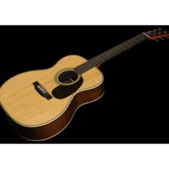 Martin Guitar 00028