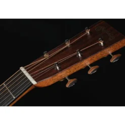 Martin Guitar 00028
