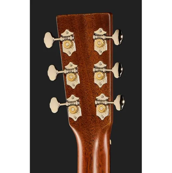Martin Guitar 00017