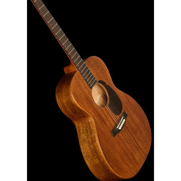 Martin Guitar 00017