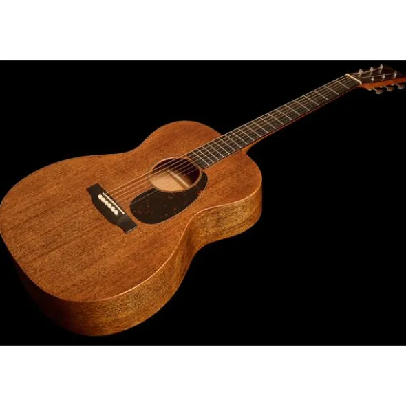 Martin Guitar 00017