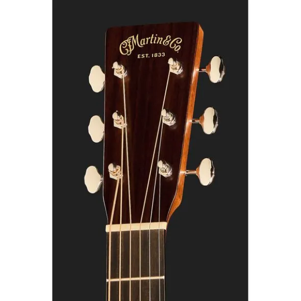 Martin Guitar 00017