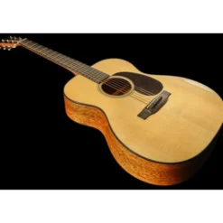 Martin Guitar 00018