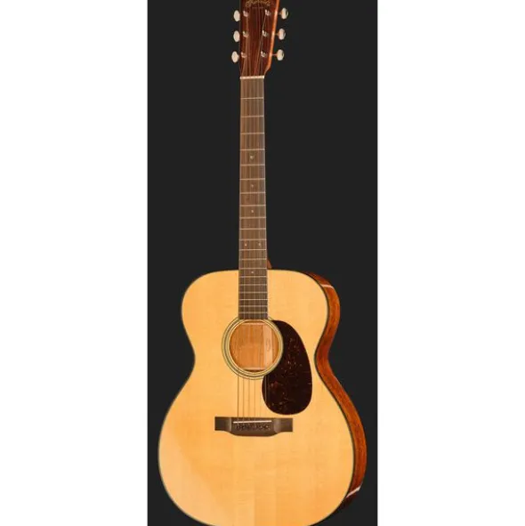 Martin Guitar 00018