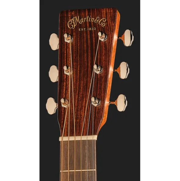 Martin Guitar 00018