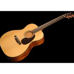 Martin Guitar 00018