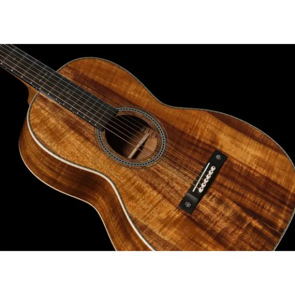 Martin Guitar Custom Shop 00 Koa