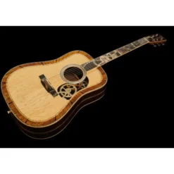 Martin Guitar D-200 Deluxe