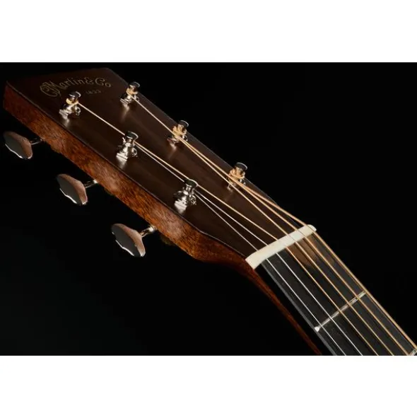 Martin Guitar D-16E-01 LH