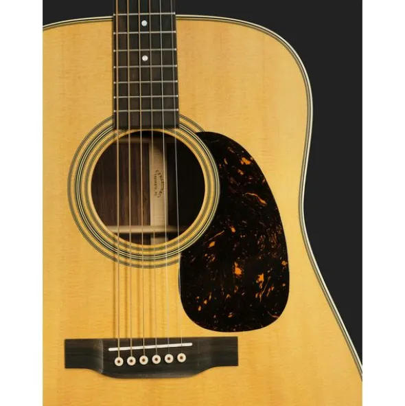 Martin Guitar D-28 Satin