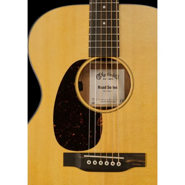 Martin Guitar 000-10E Retro Nat LH