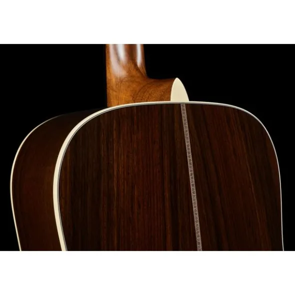 Martin Guitar HD-28