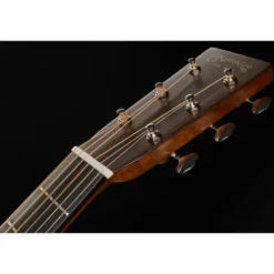 Martin Guitar HD-28