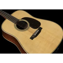 Martin Guitar HD28E