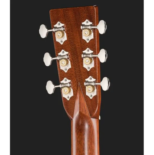 Martin Guitar HD28E