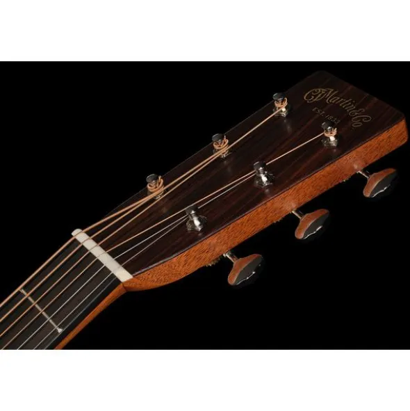 Martin Guitar HD28E LRB