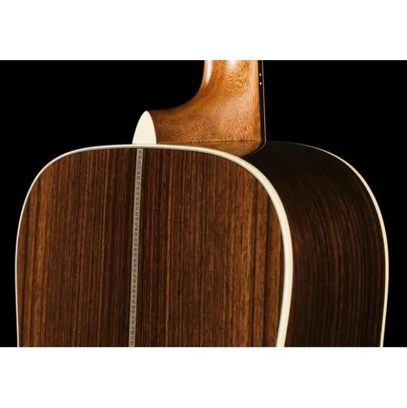 Martin Guitar HD28 Sunburst