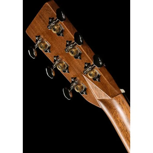 Martin Guitar HD28 Sunburst