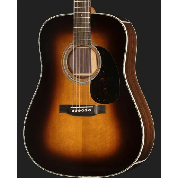 Martin Guitar HD28 Sunburst