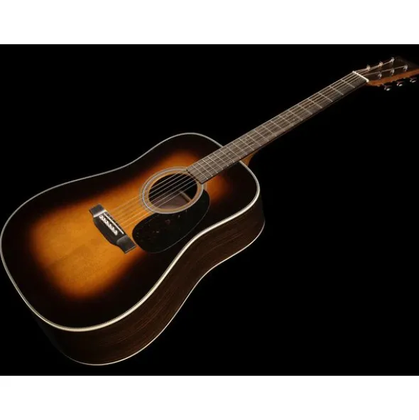 Martin Guitar HD28 Sunburst