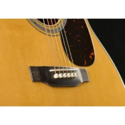 Martin Guitar J40