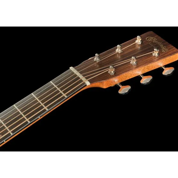 Martin Guitar 00017 LH