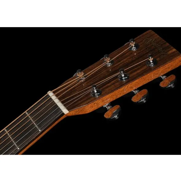 Martin Guitar M-6 Johnny Marr