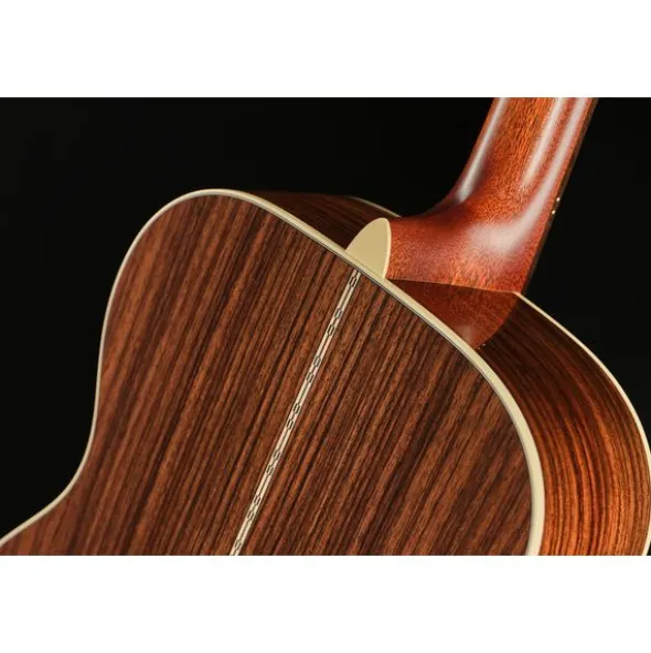 Martin Guitar OM28