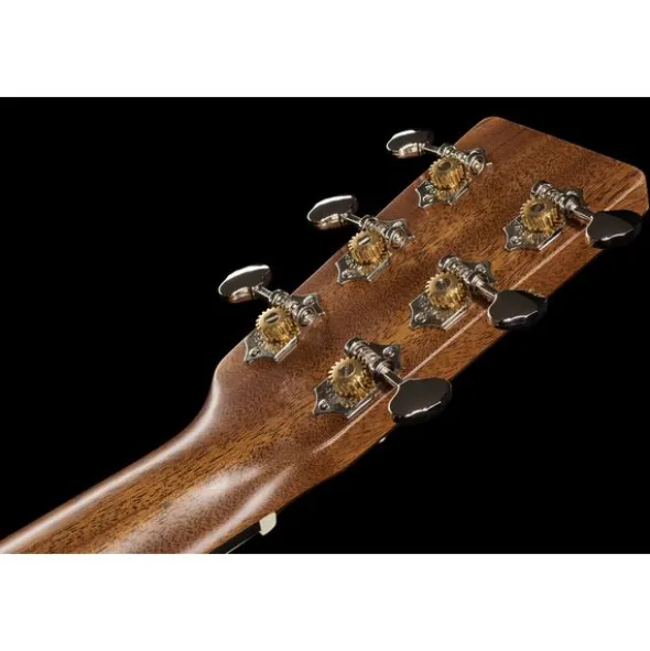 Martin Guitar SC-18E