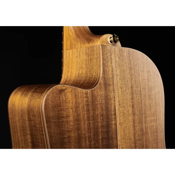 Maton EA80C