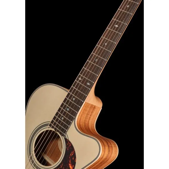 Maton EBG808C Artist
