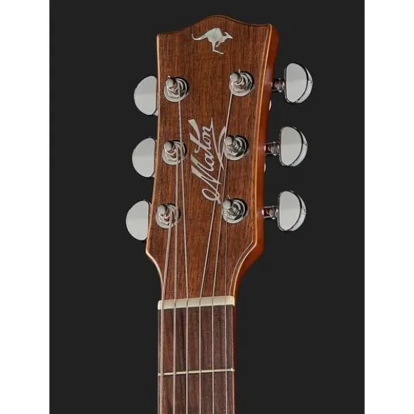Maton EBG808 Tommy Emmanuel
