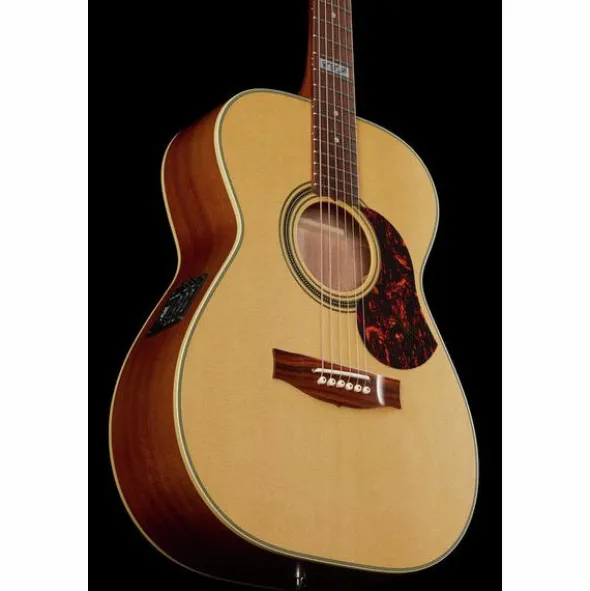 Maton EBG808 Tommy Emmanuel