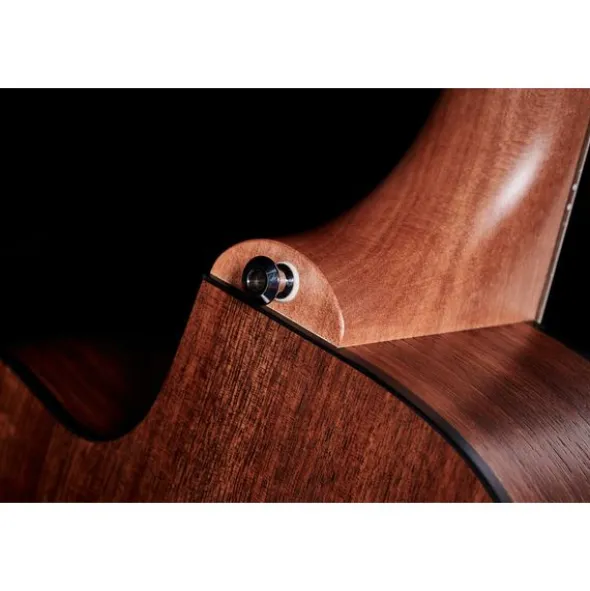 Maton SRS70C-12 w/ Case