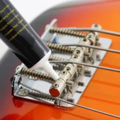 MusicNomad Lubricant MN 106